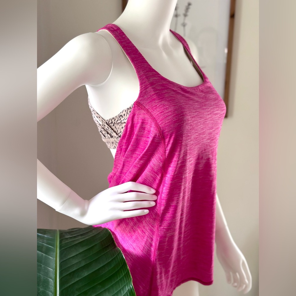 𝅺Lululemon Wild Tank Size 6 Jeweled Magenta Dottie Dash